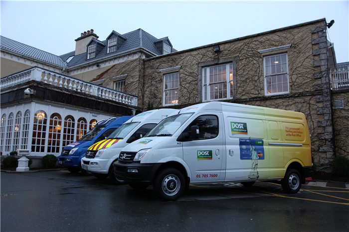 悟空体育大通260台V80交付爱尔兰国家邮政