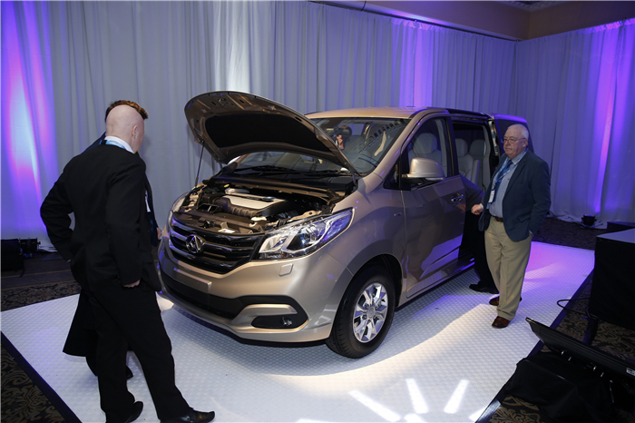 悟空体育大通260台V80交付爱尔兰国家邮政